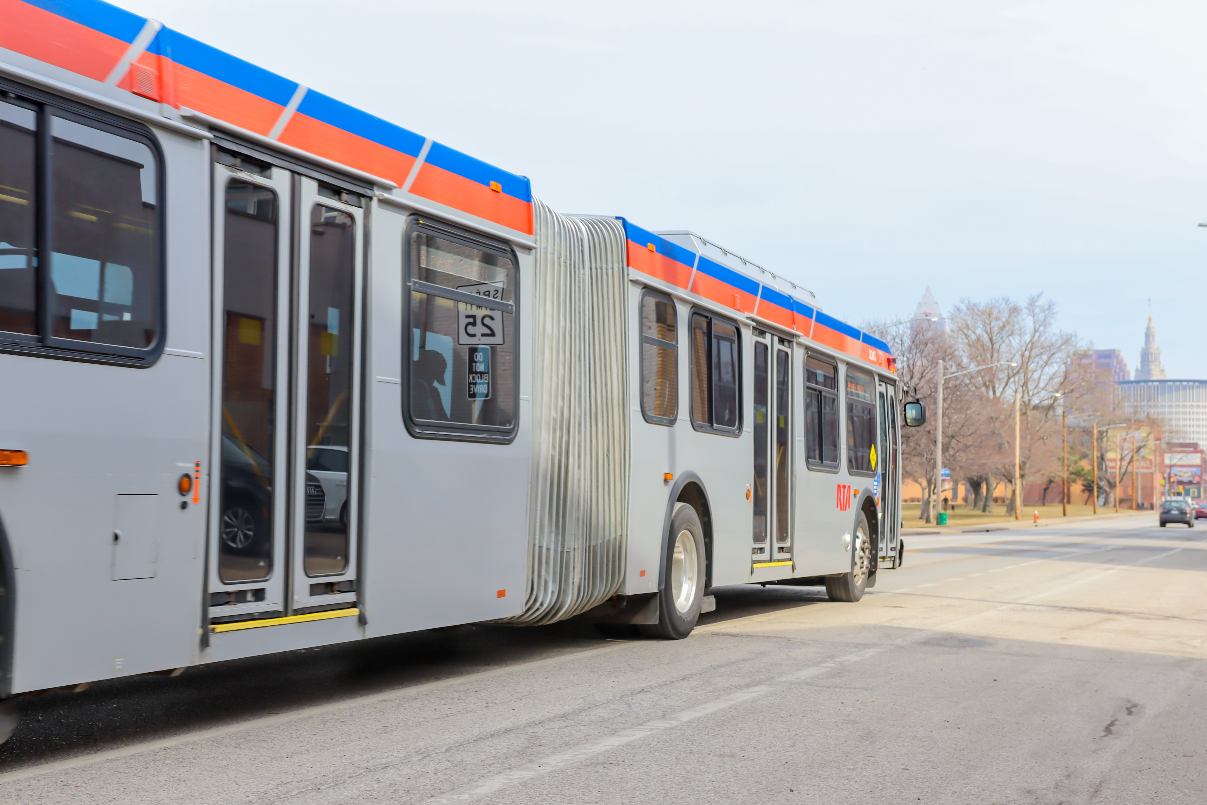  Bus Driver Helps a Missing Girl to Safety